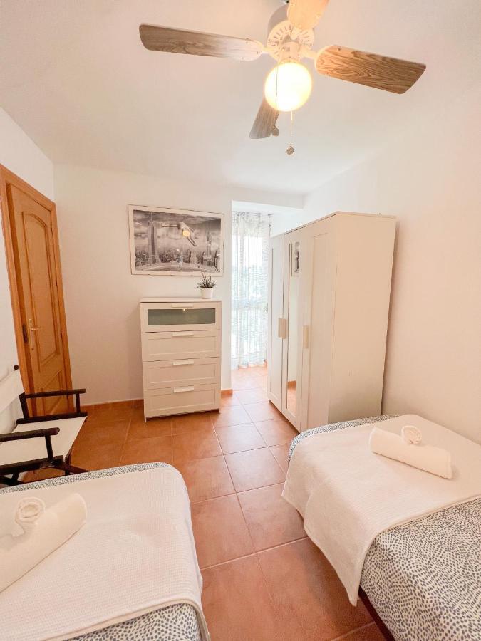 Spacious Apartment In The Center Of Торремолінос Екстер'єр фото