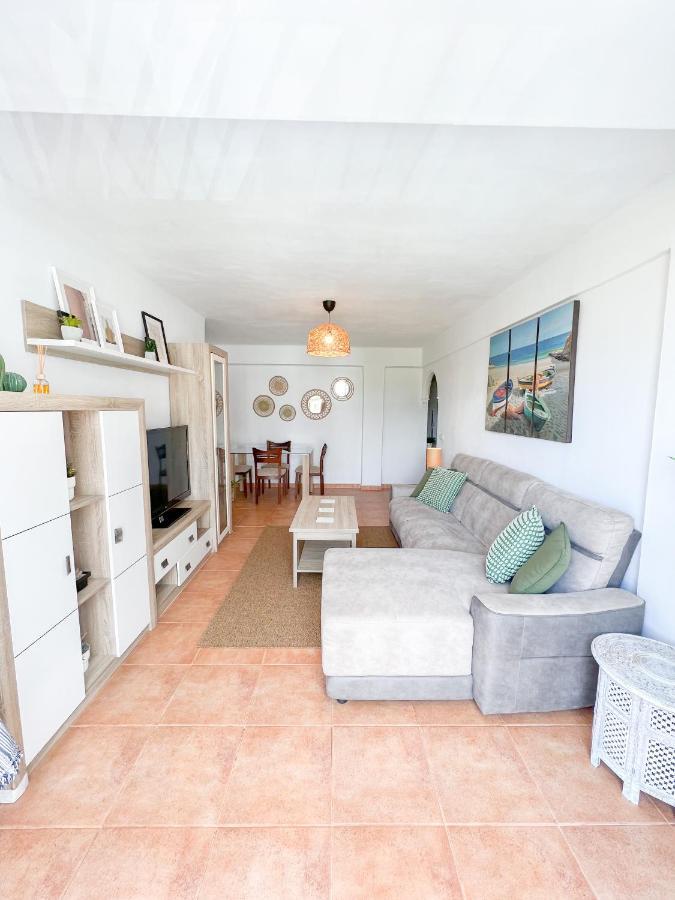 Spacious Apartment In The Center Of Торремолінос Екстер'єр фото